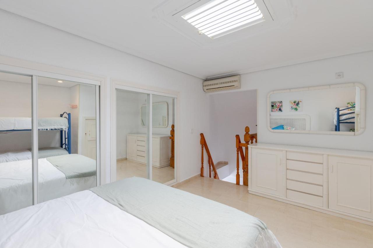 Mediterranean Blue By Fidalsa Apartment Бенидорм Екстериор снимка